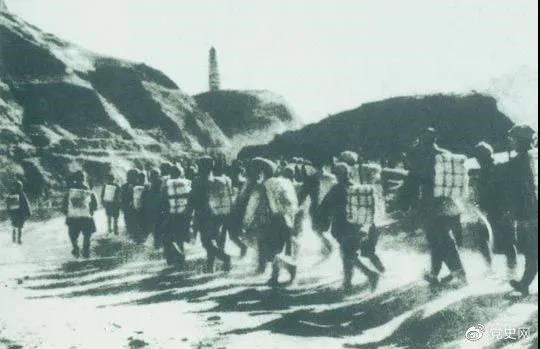 1947年3月19日，西北野戰(zhàn)軍撤離延安，進(jìn)行戰(zhàn)略轉(zhuǎn)移。