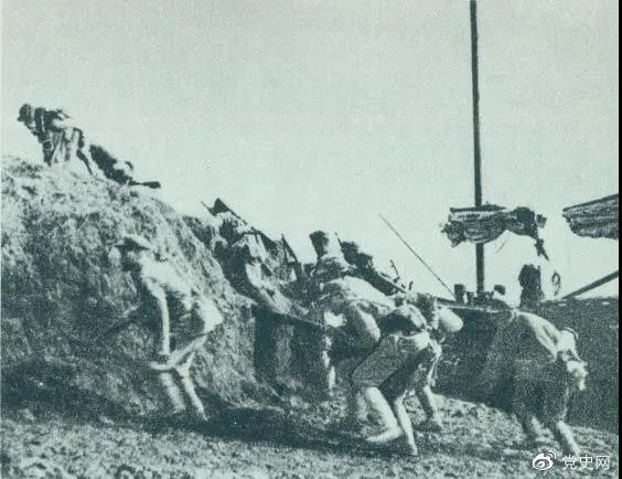 1949年5月23日，人民解放軍向上海國(guó)民黨政府軍隊(duì)發(fā)起總攻，占領(lǐng)了黃浦江堤。