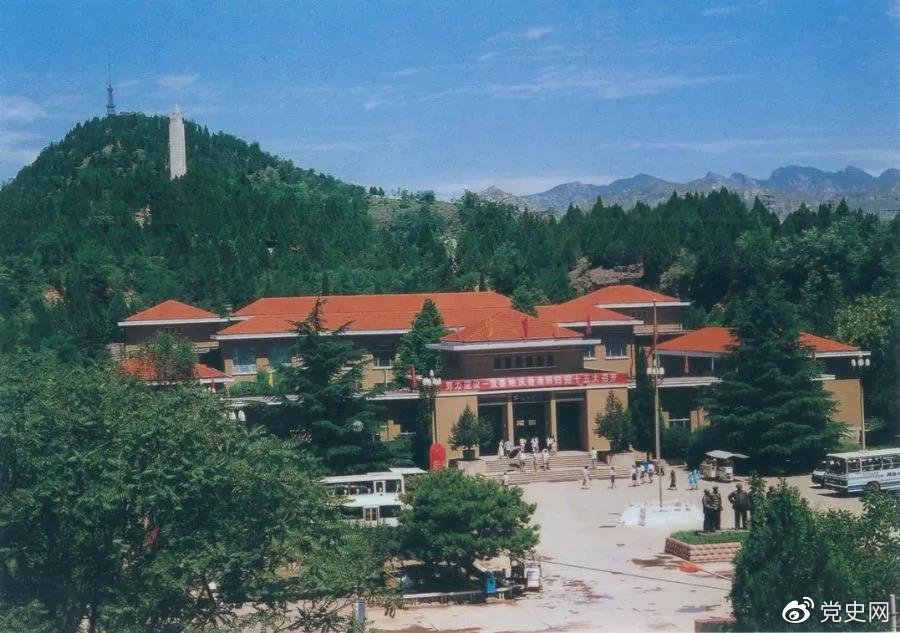 1978年5月26日，西柏坡中共中央舊址和紀(jì)念館同時(shí)對(duì)外開放。